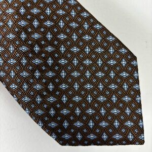 Brooks Brothers "346" Pure Silk Necktie Dimond Floral Print Classic Formal